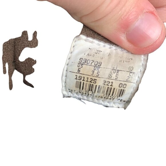 VINTAGE 1996 Nike Trainers Brown Size 6 - Picture 11 of 11